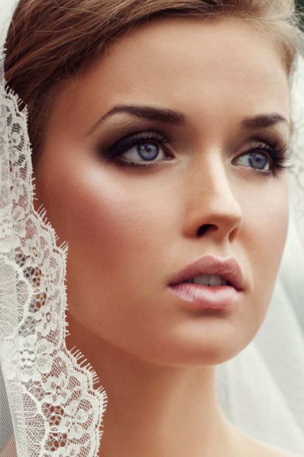 A menyasszonyi sminkről | Esküvői Magazin
